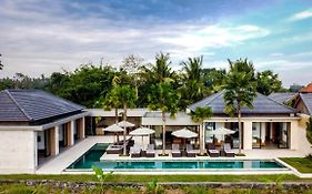 Villa Yallan By Balisuperhost